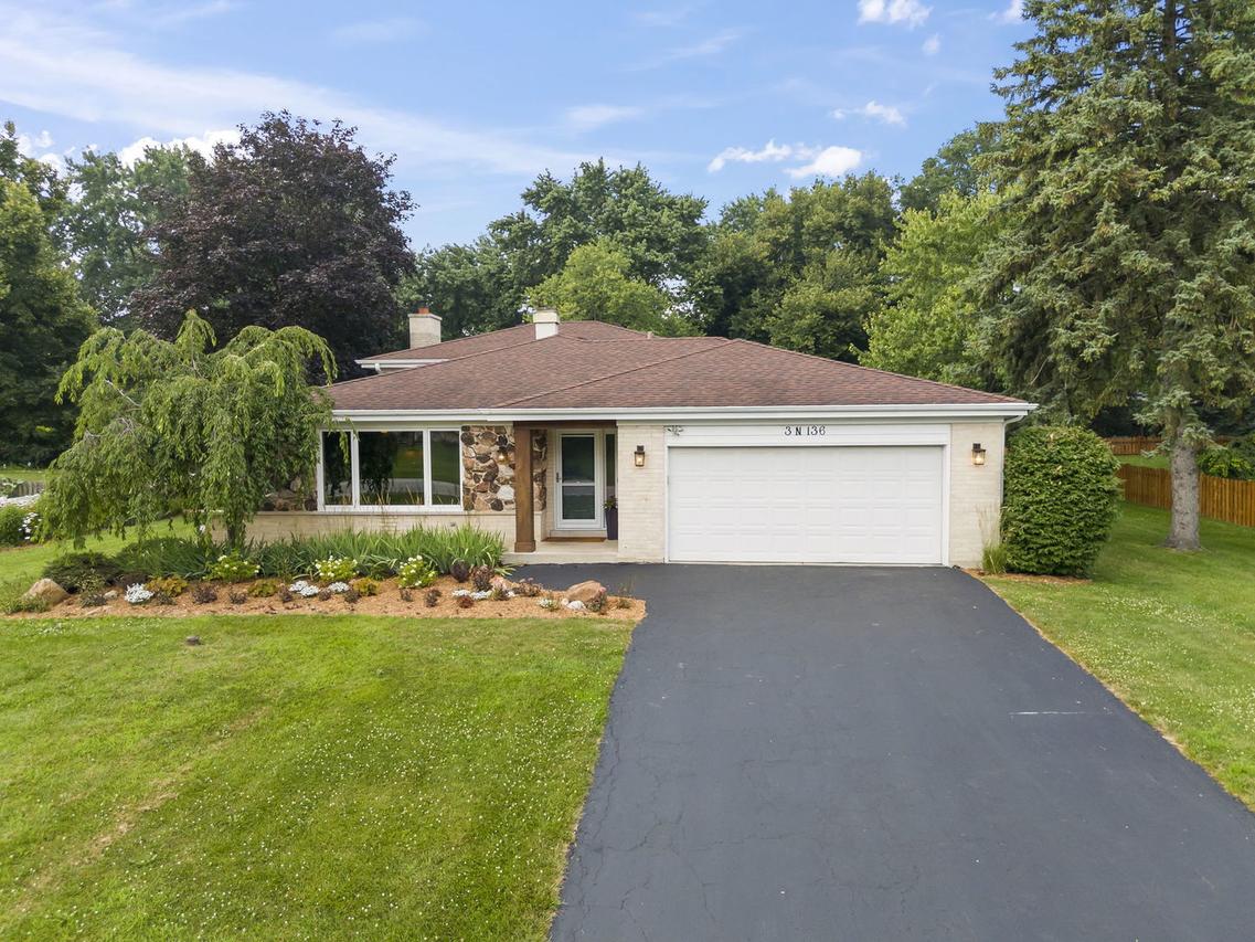 3N136 Springvale Rd., West Chicago, IL 60185