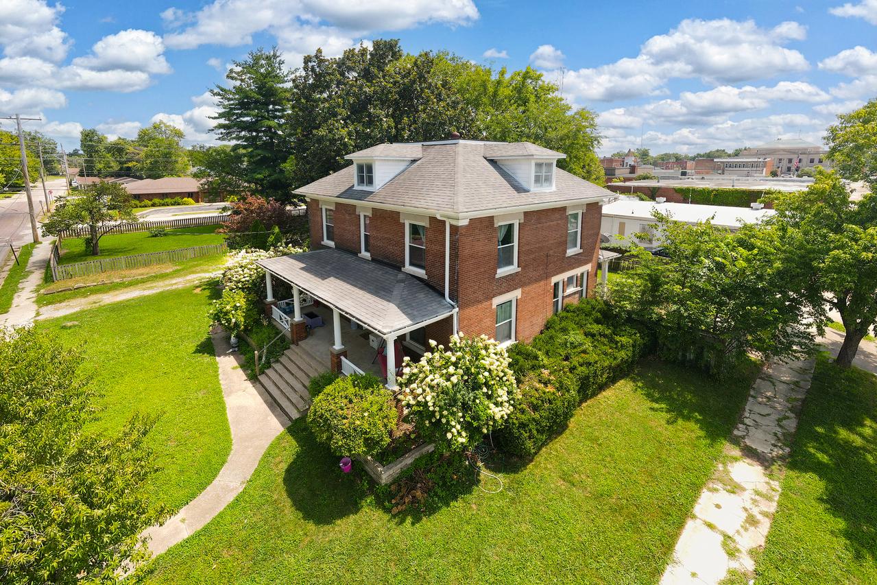 1015 Hanson St., Murphysboro, IL 62966