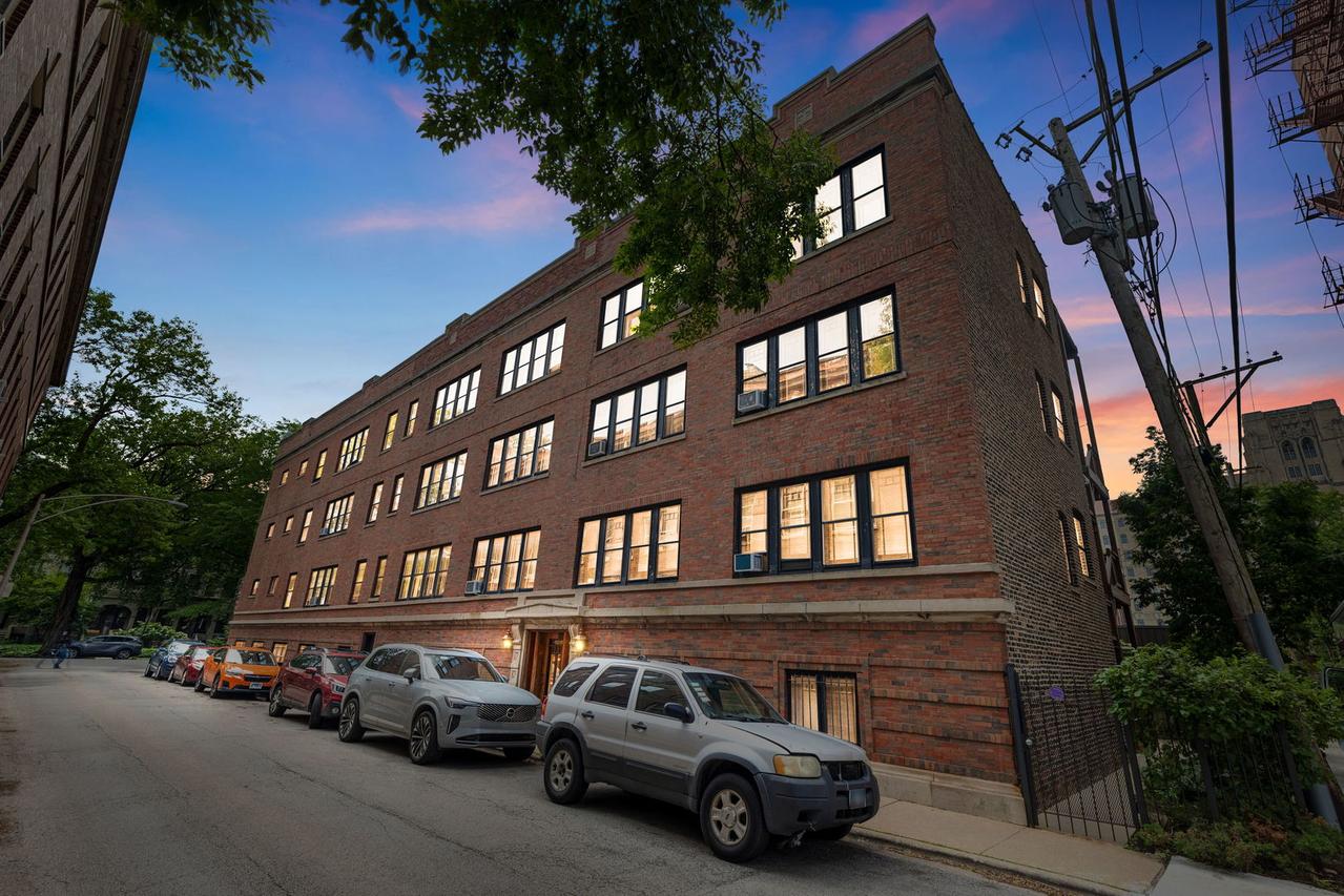 1419 E 58th St. #3W, Chicago, IL 60637