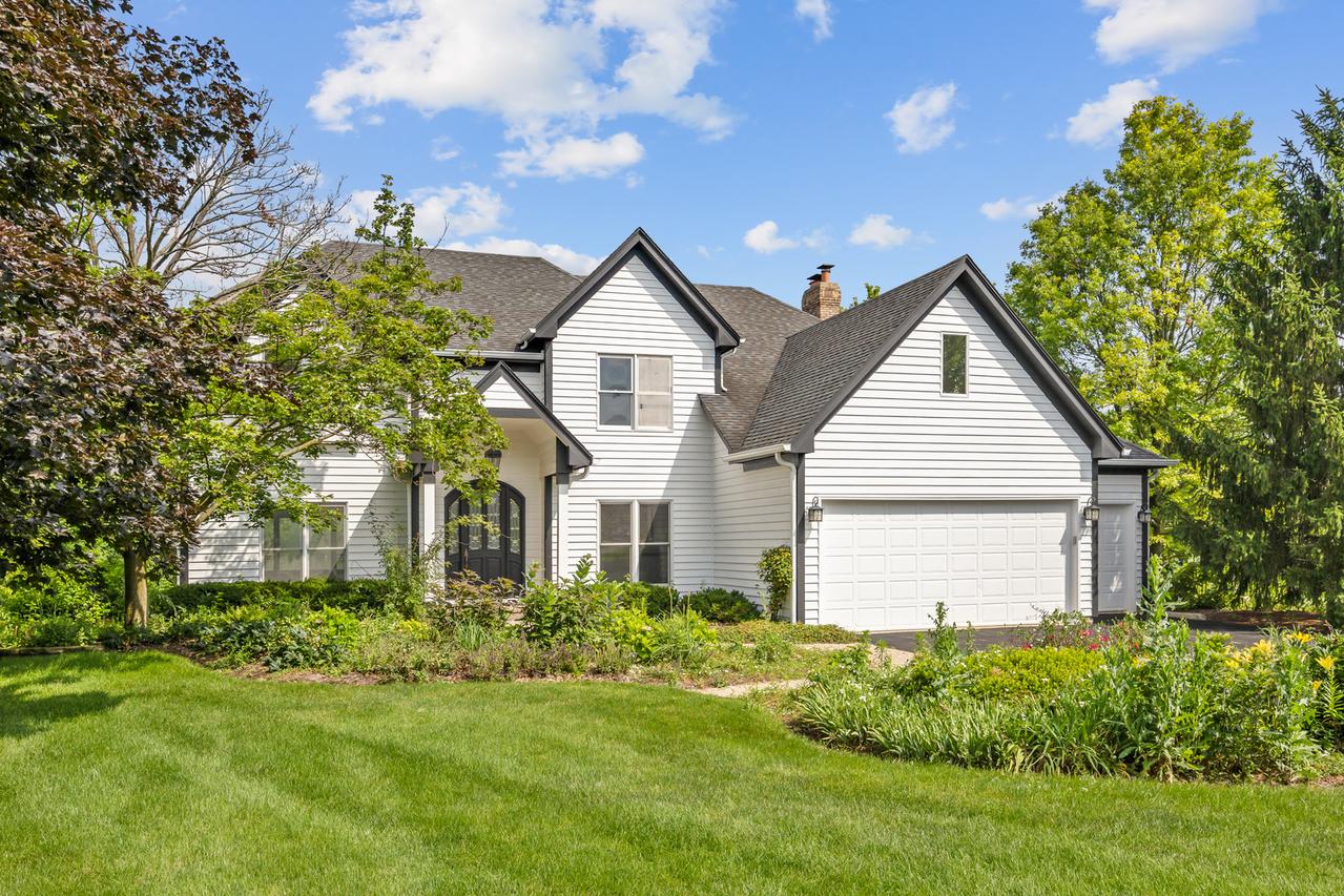 3N828 Meadowridge Cir., St. Charles, IL 60175
