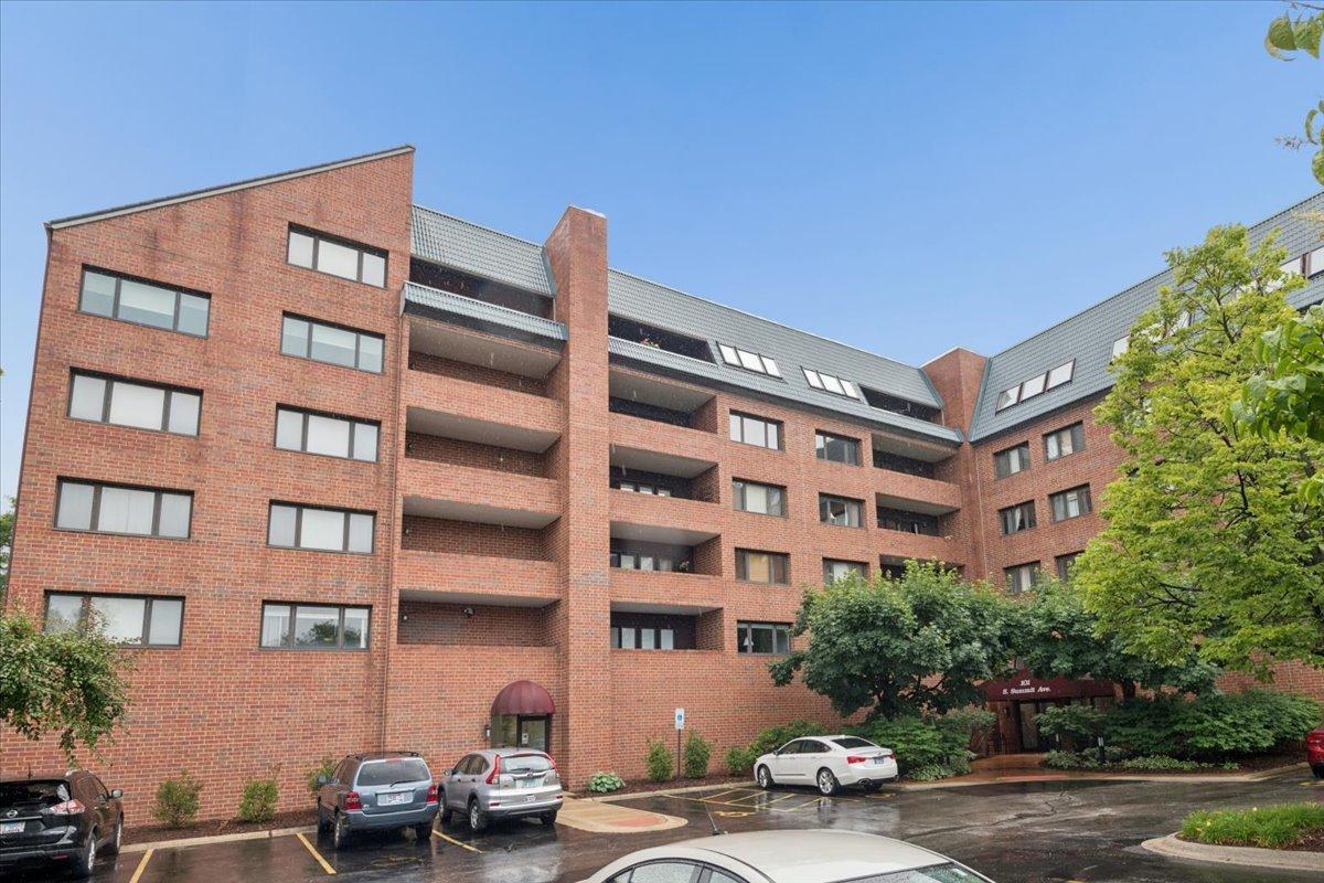 101 S Summit Ave. #512, Park Ridge, IL 60068