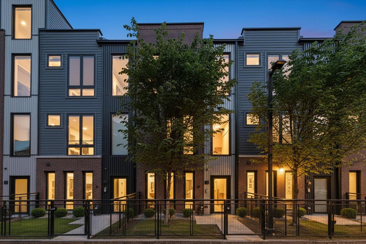 4250 W Belmont Ave. #5, Chicago, IL 60641