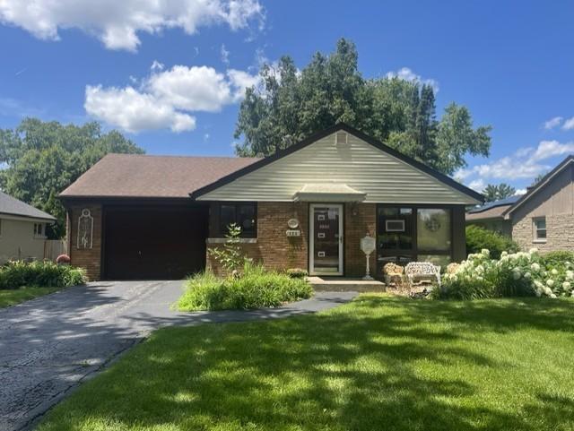 325 S Evanslawn Ave., Aurora, IL 60506