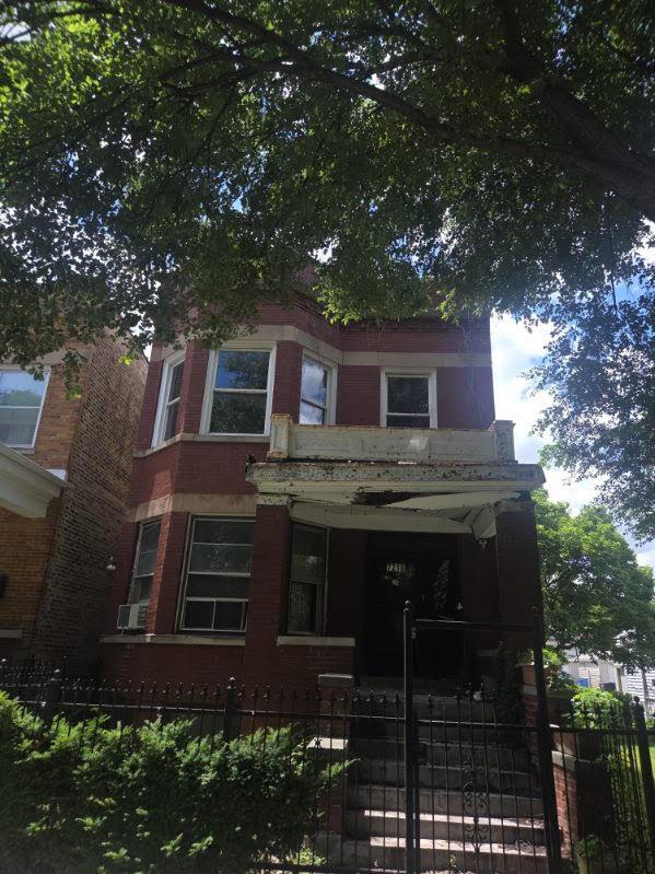 7216 S Dobson Ave., Chicago, IL 60619