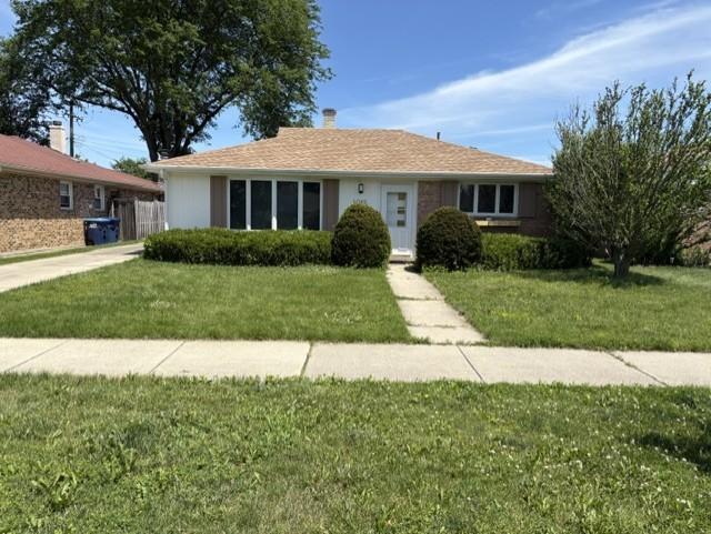 1045 W Grant Dr., Des Plaines, IL 60016