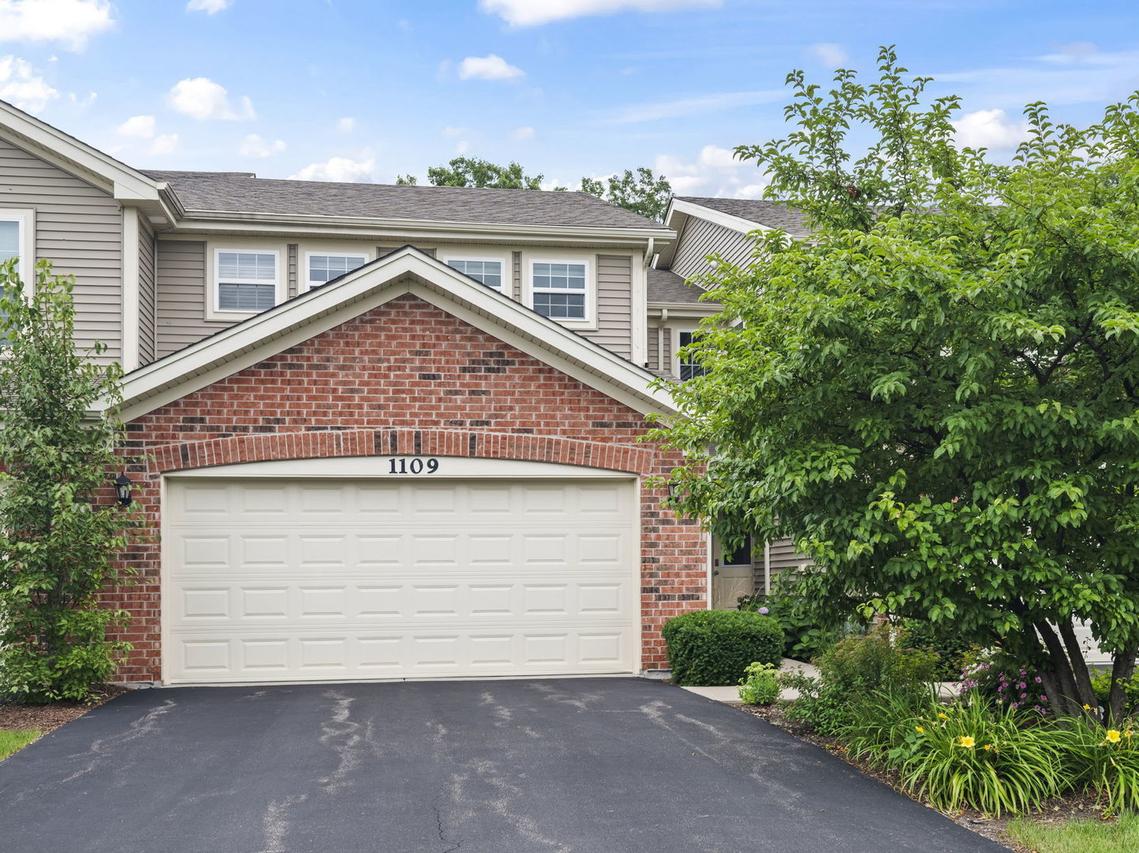 1109 Westlake Dr., Cary, IL 60013