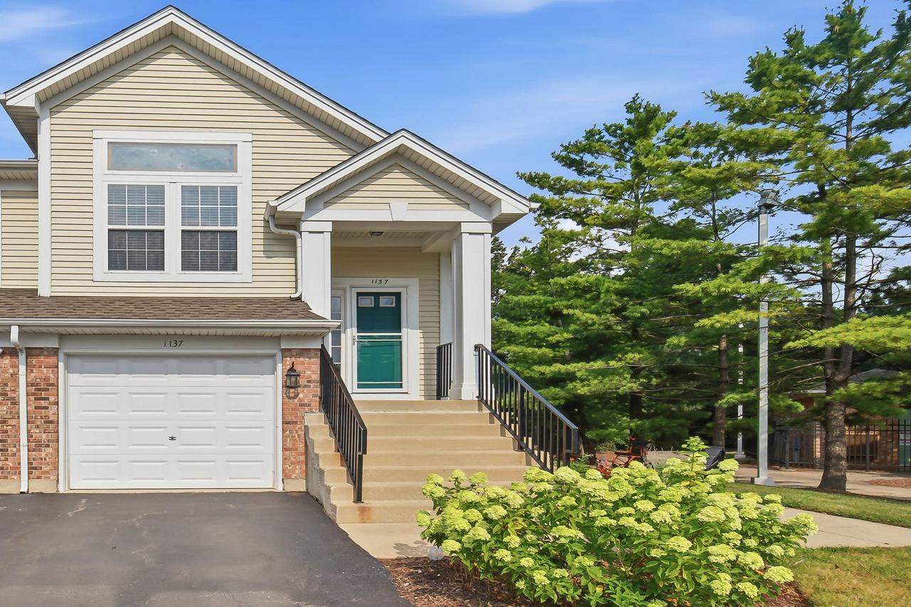 1137 Hawthorne Ln., Elk Grove Village, IL 60007
