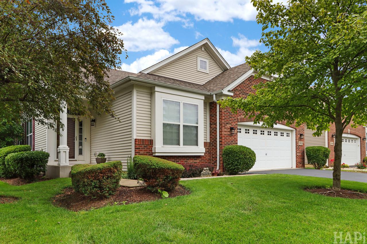 5952 Leeds Rd., Hoffman Estates, IL 60192