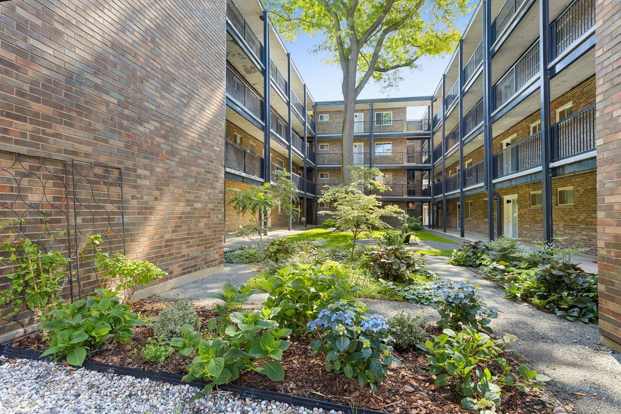 1321 W Birchwood Ave. #206, Chicago, IL 60626