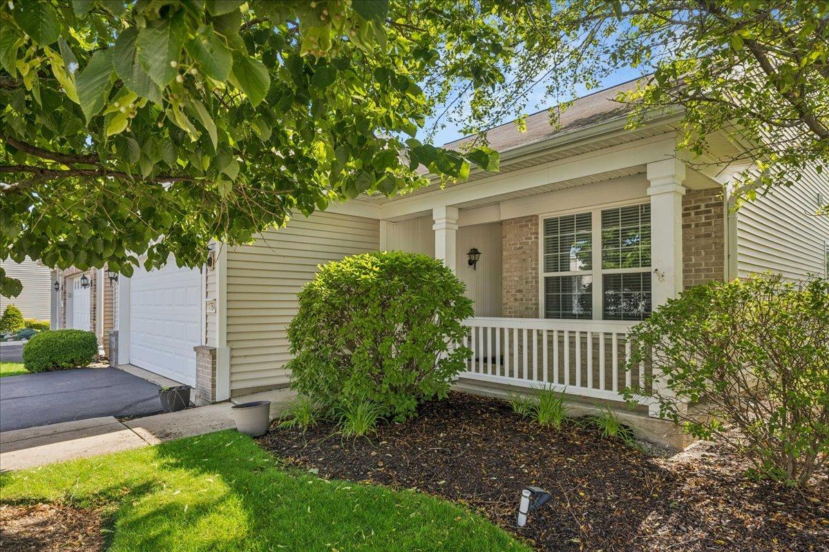 11764 Wembley Dr., Huntley, IL 60142