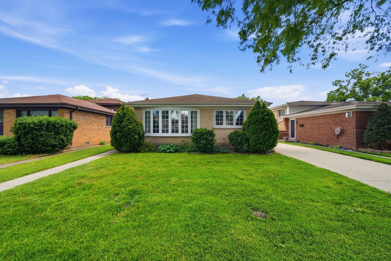 5835 Reba St., Morton Grove, IL 60053
