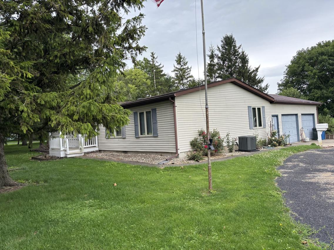 4045 E 475th Rd., Mendota, IL 61342