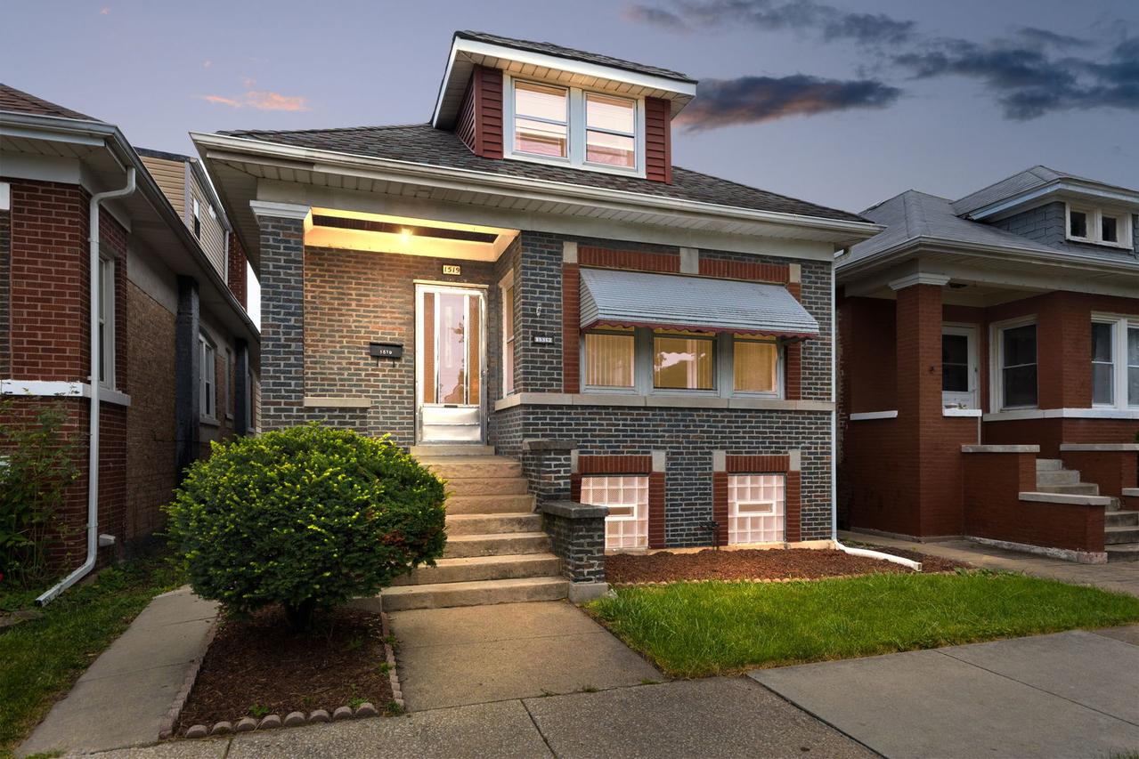 1519 S 61st Ave., Cicero, IL 60804