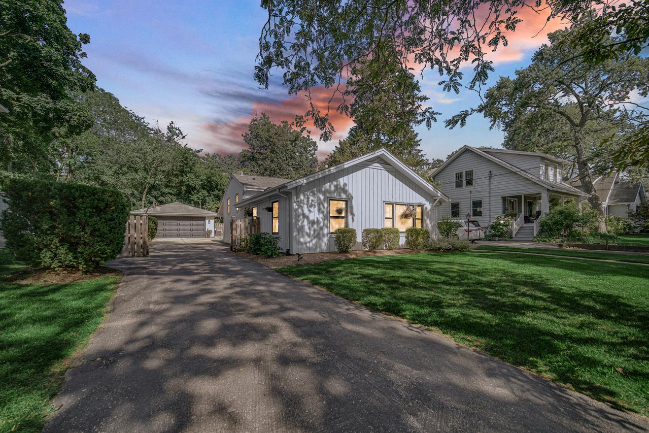209 S Chase St., Wheaton, IL 60187