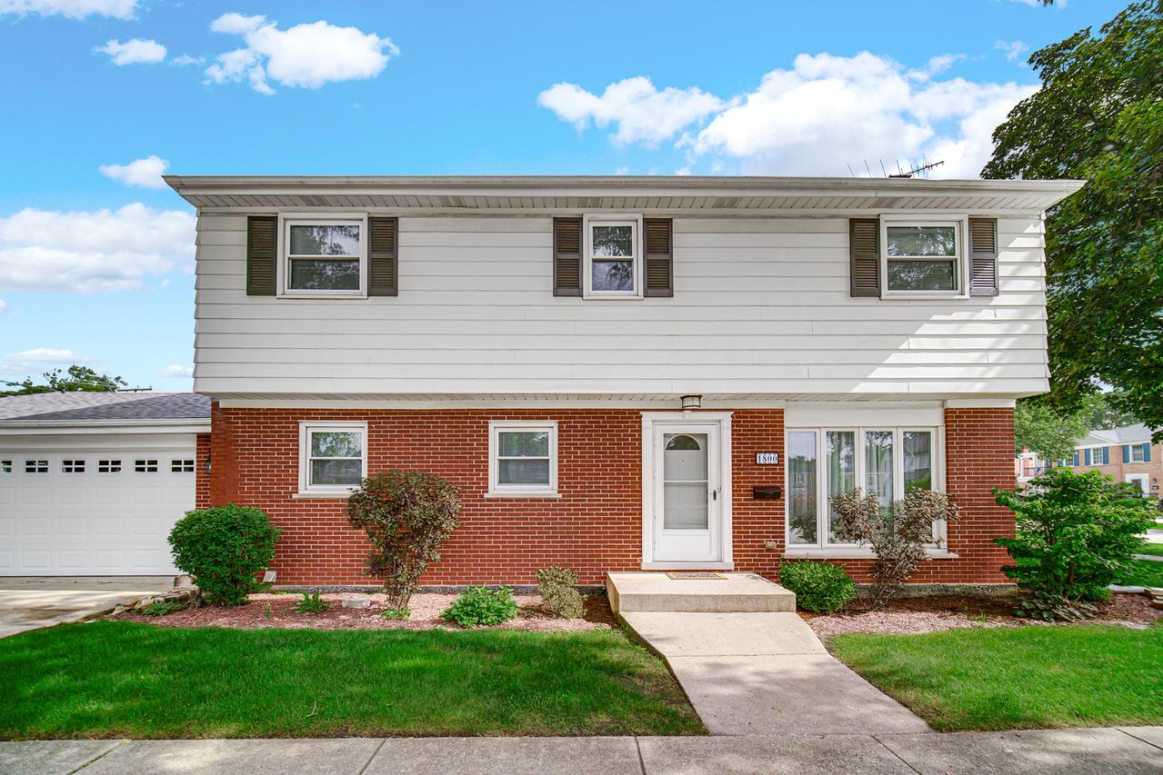 1800 W Sibley St., Park Ridge, IL 60068