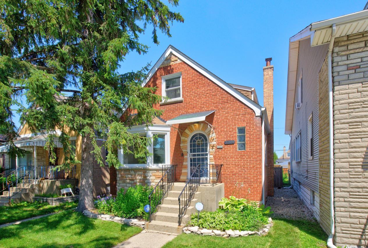 5349 N Neenah Ave., Chicago, IL 60656