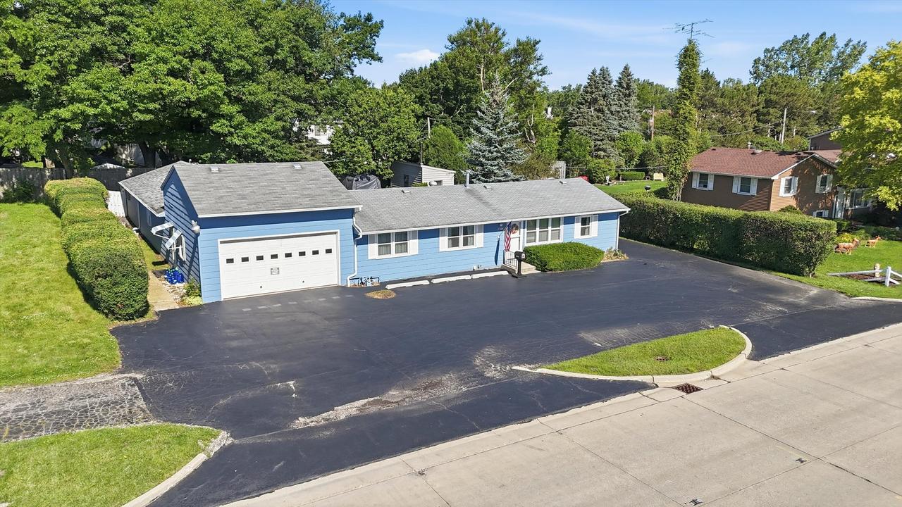 34112 N Barron Blvd., Grayslake, IL 60030
