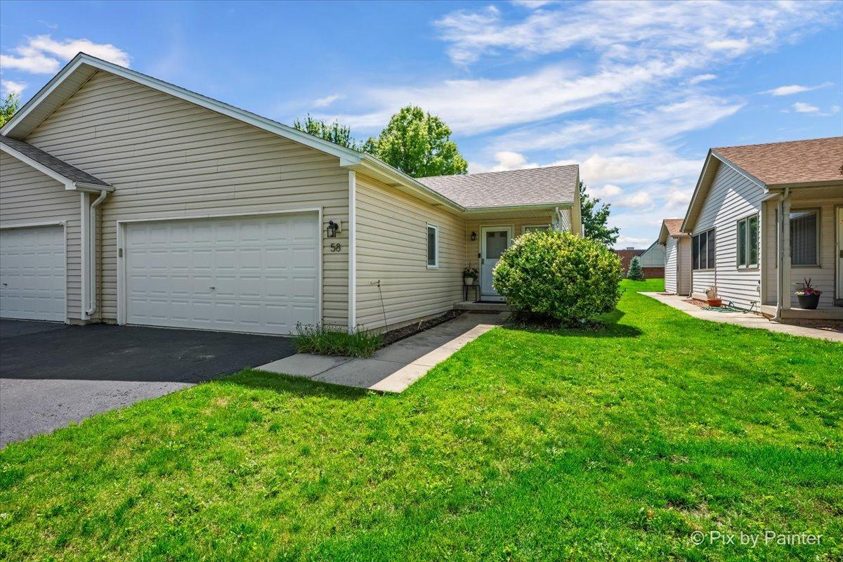 58 Silver Tr., North Aurora, IL 60542