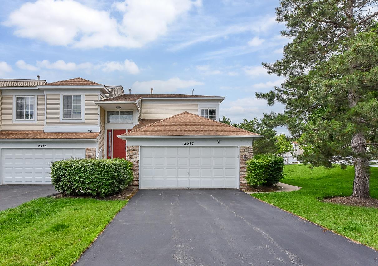 2077 College Green Dr., Elgin, IL 60123