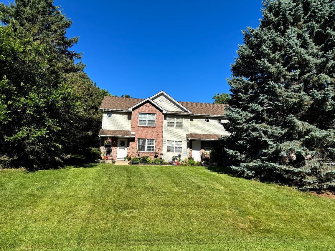11702 Parkway Dr., Roscoe, IL 61073