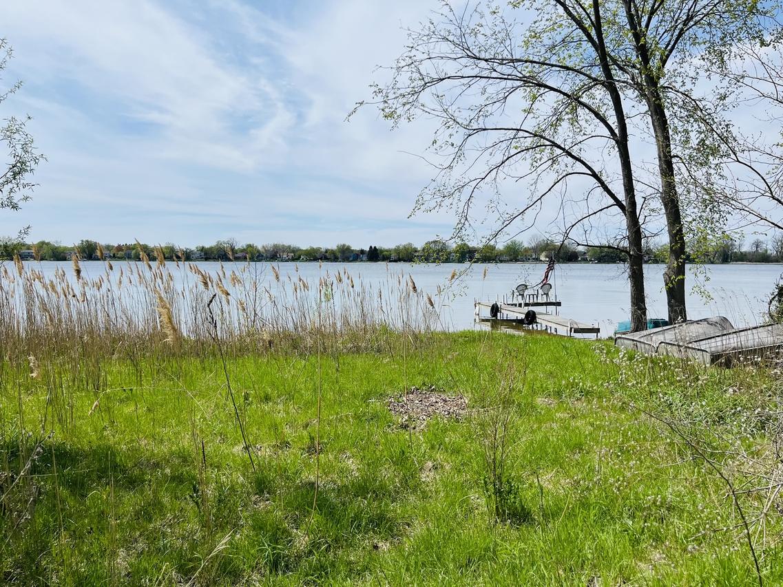 34871 N Lake Shore Dr., Lake Villa, IL 60046