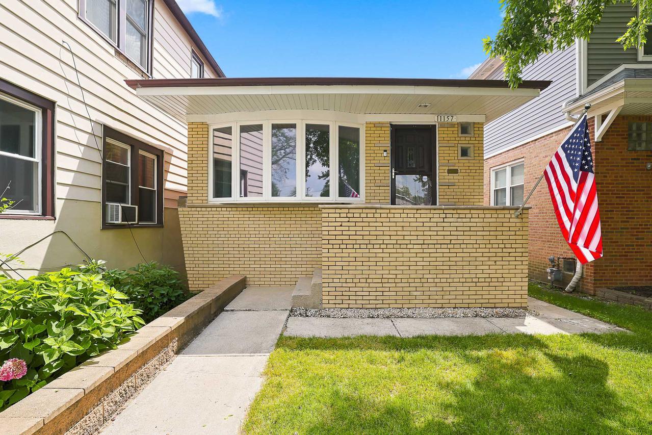 11157 S Spaulding Ave., Chicago, IL 60655