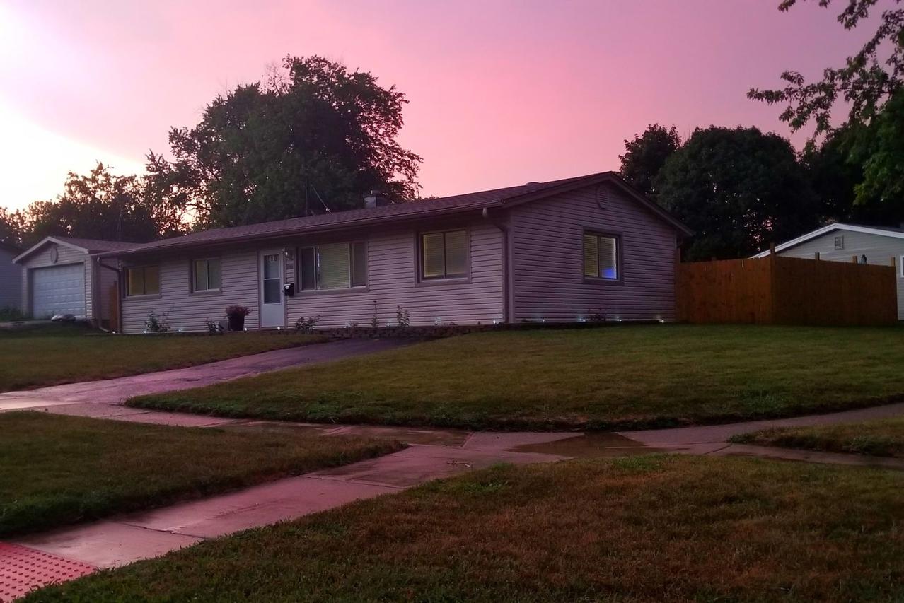 18468 W Meadow Ln., Gurnee, IL 60031