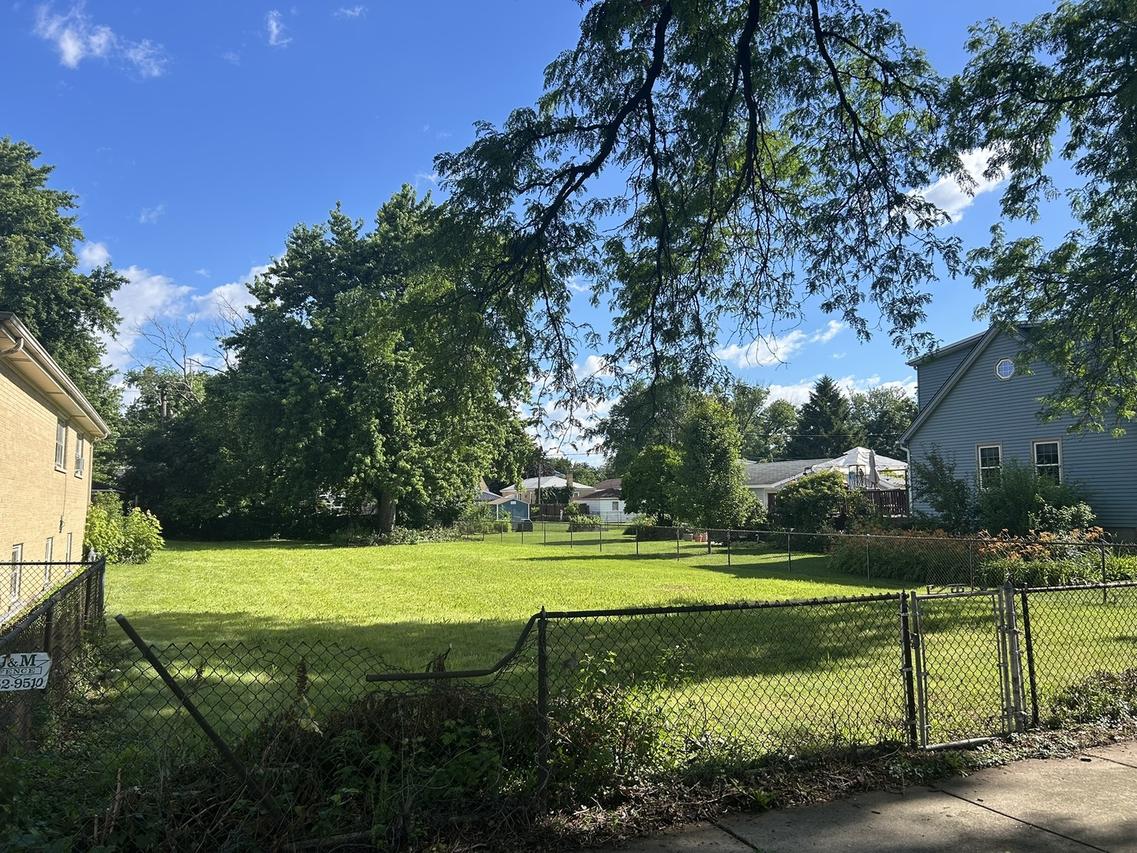 8326 45th Pl., Lyons, IL 60534