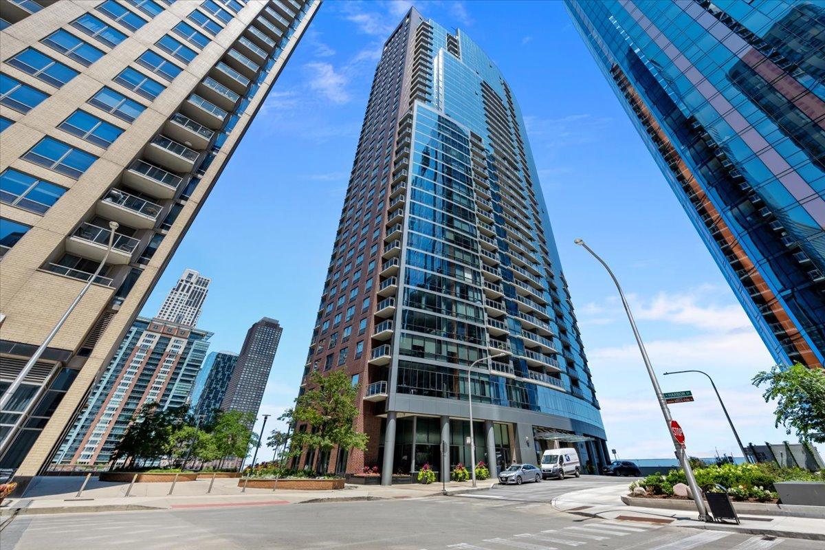 450 E Waterside Dr. #3409, Chicago, IL 60601