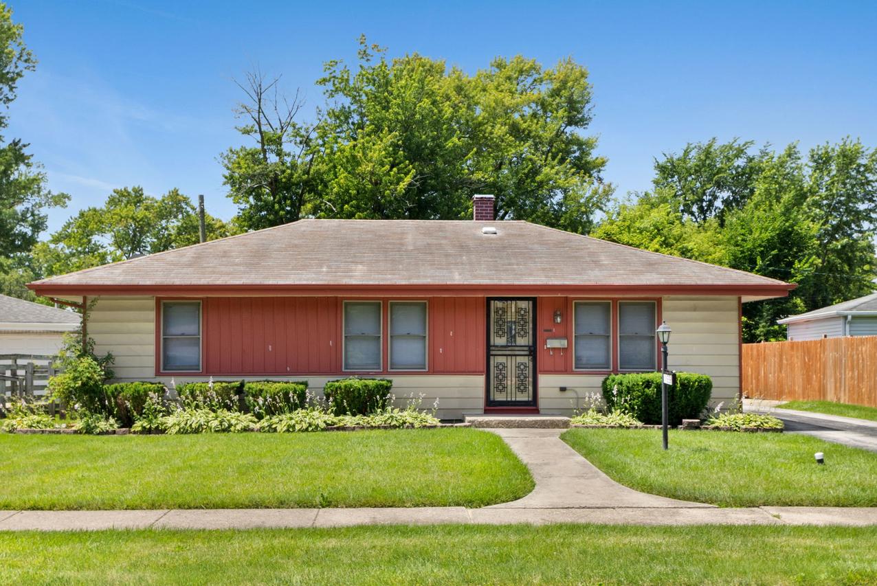 14238 Marshfield Ave., Dixmoor, IL 60426