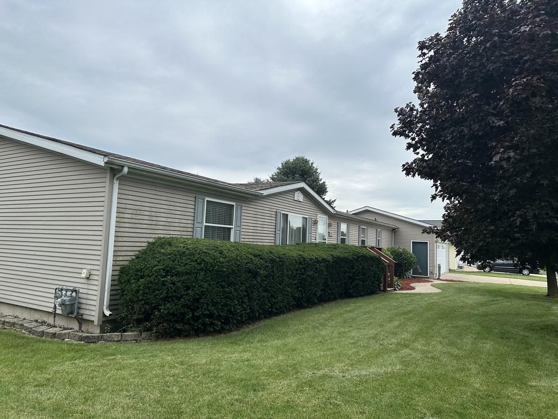 409 9th St., Milledgeville, IL 61051