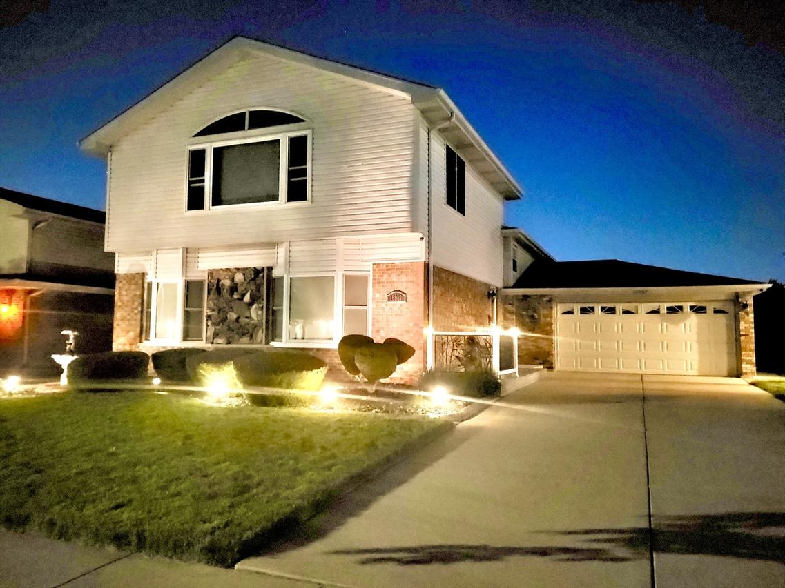 16967 82nd Ave., Tinley Park, IL 60477