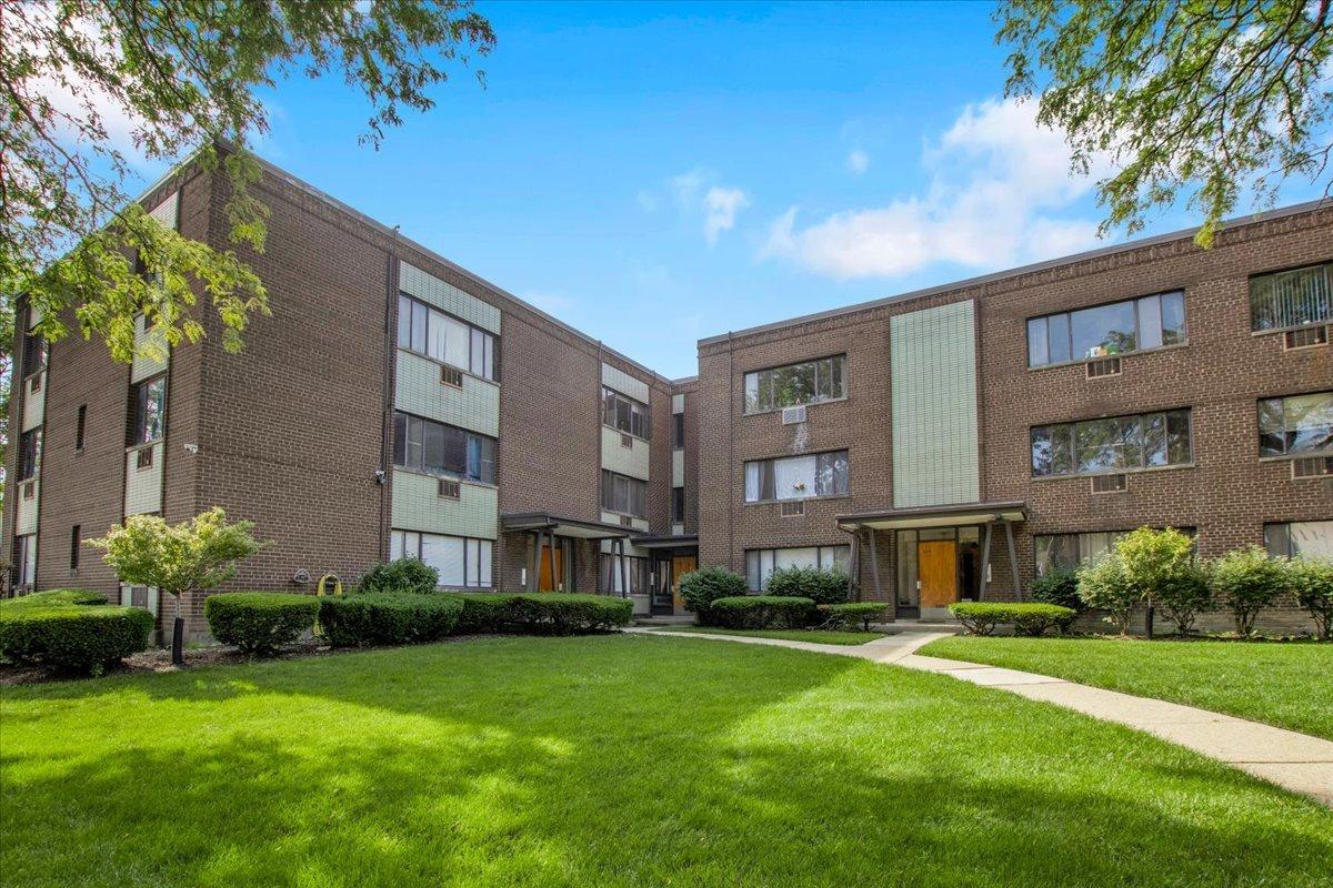 3441 W Bryn Mawr Ave. #1E, Chicago, IL 60659