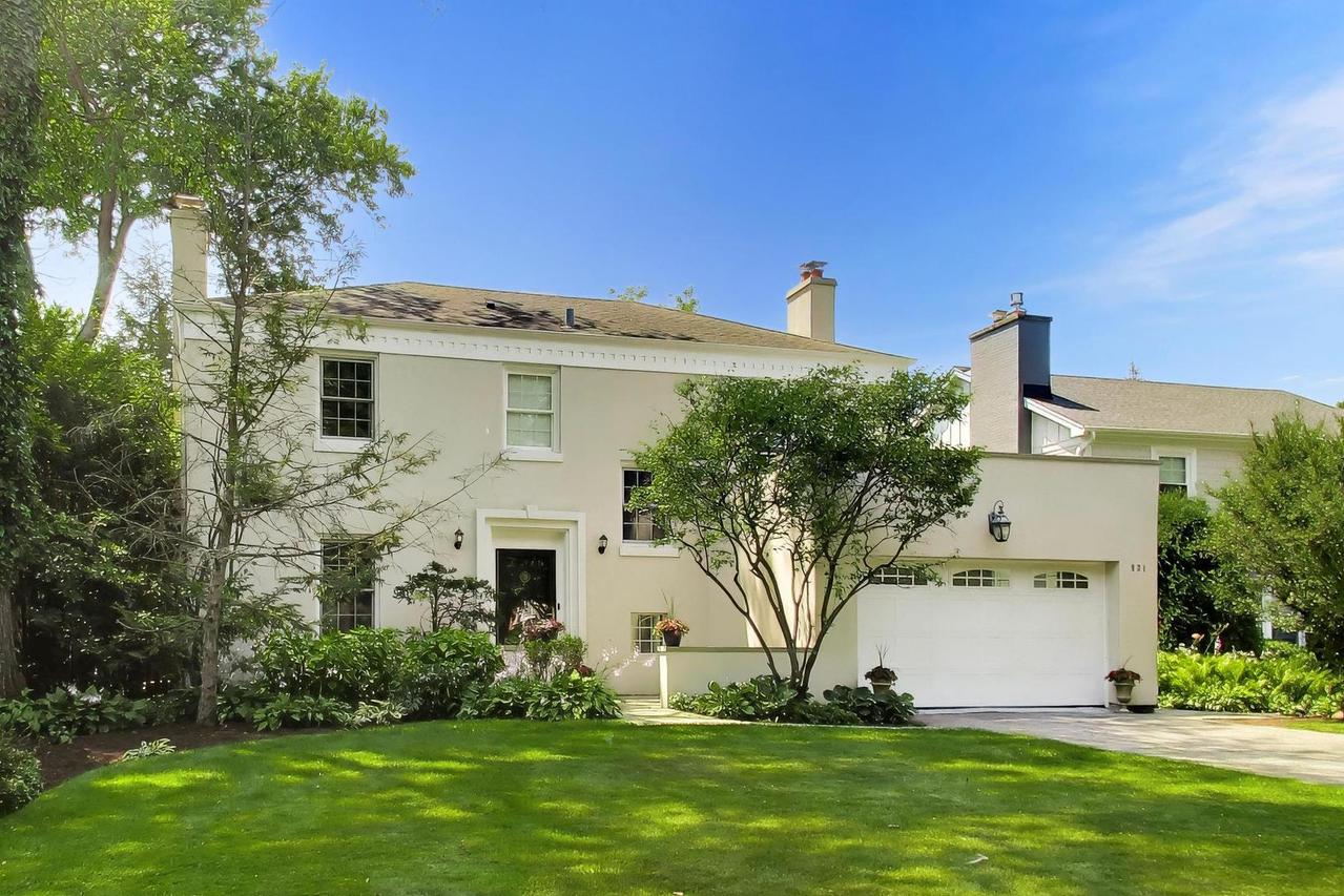 931 Pontiac Rd., Wilmette, IL 60091