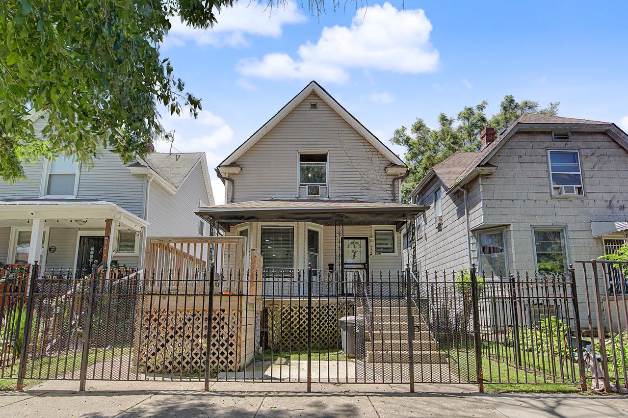 848 N Lawler Ave., Chicago, IL 60651