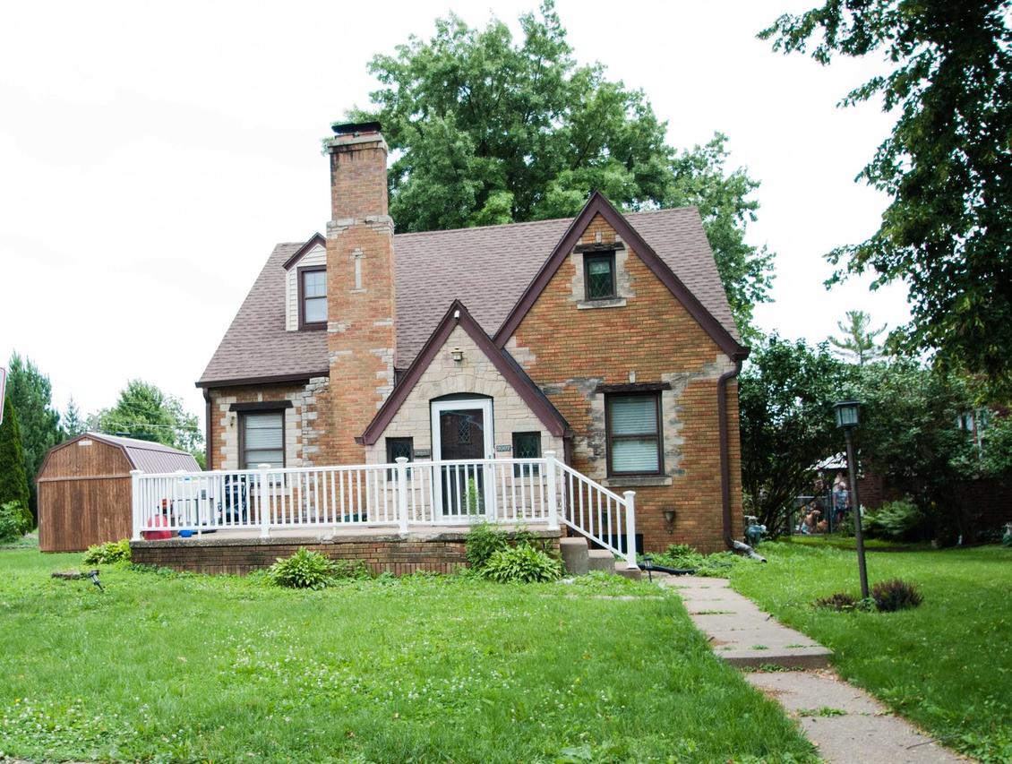 2007 37th St., Rock Island, IL 61201