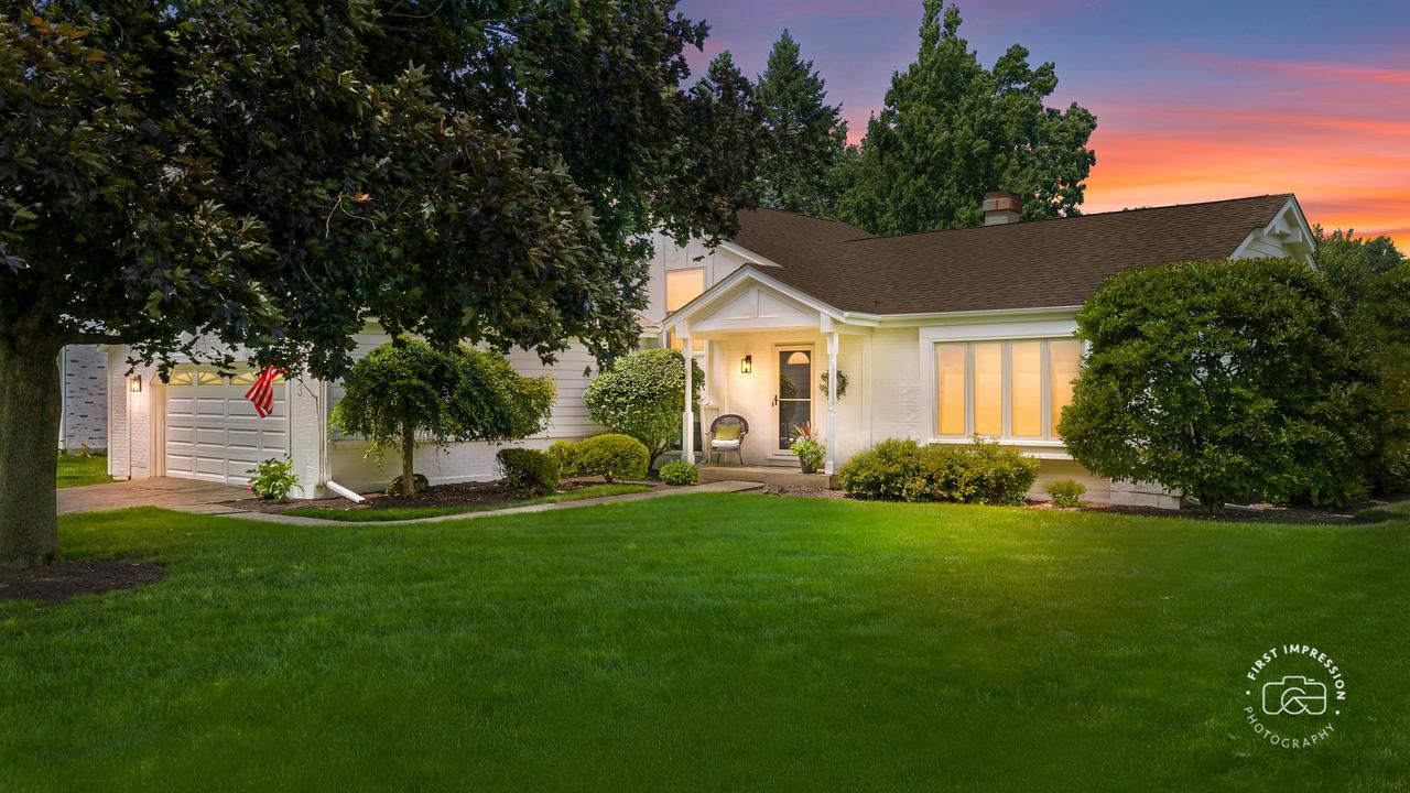 233 Terrance Dr., Naperville, IL 60565
