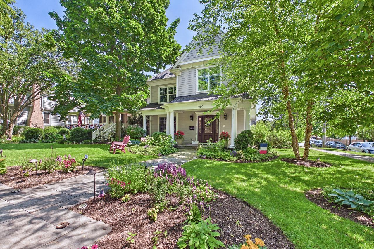 1050 Spruce St., Winnetka, IL 60093
