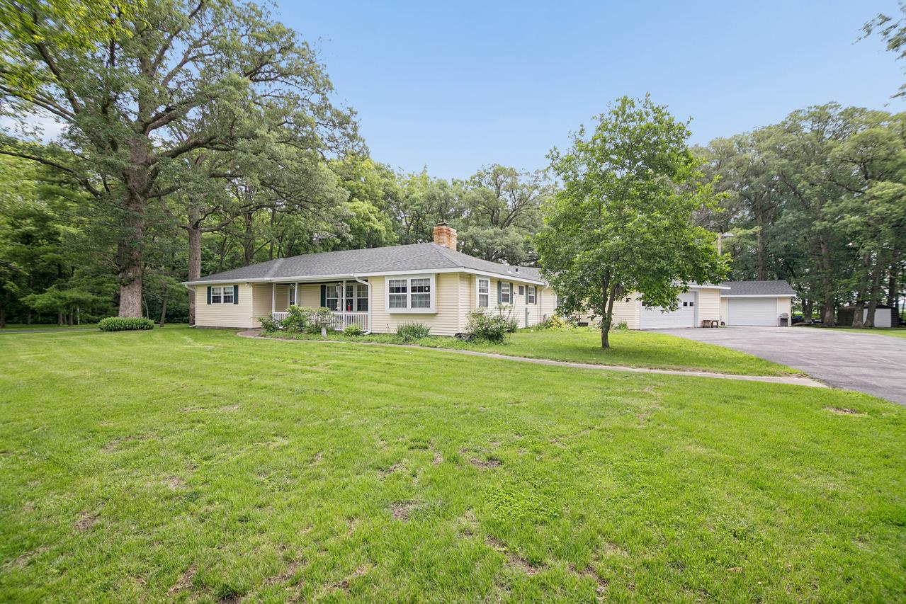 2445 N 5000 W Rd., Kankakee, IL 60901