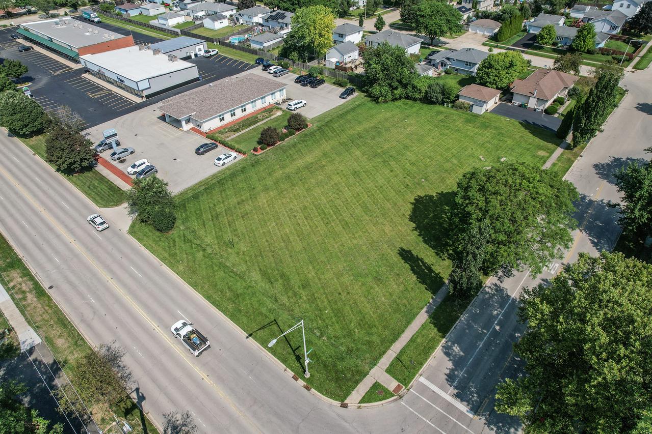 3001 Theodore St., Joliet, IL 60435