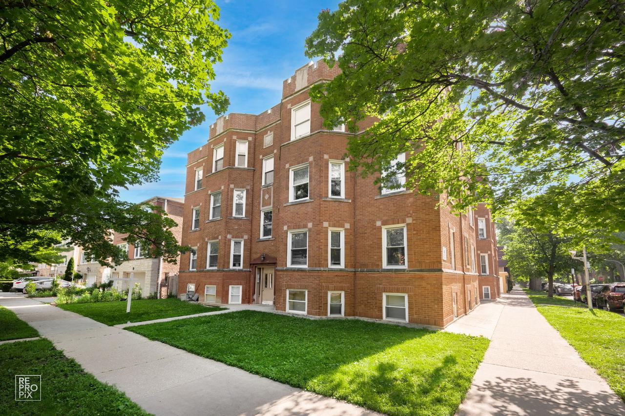 6305 N Richmond St. #1, Chicago, IL 60659