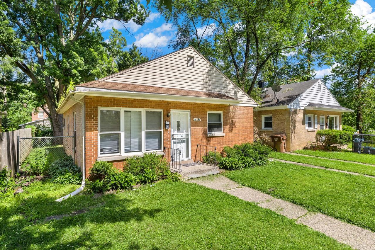 16881 Shea Ave., Hazel Crest, IL 60429