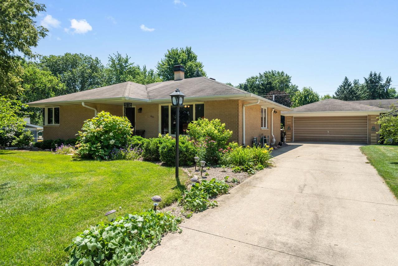 4611 Orchard Ln., Crystal Lake, IL 60014