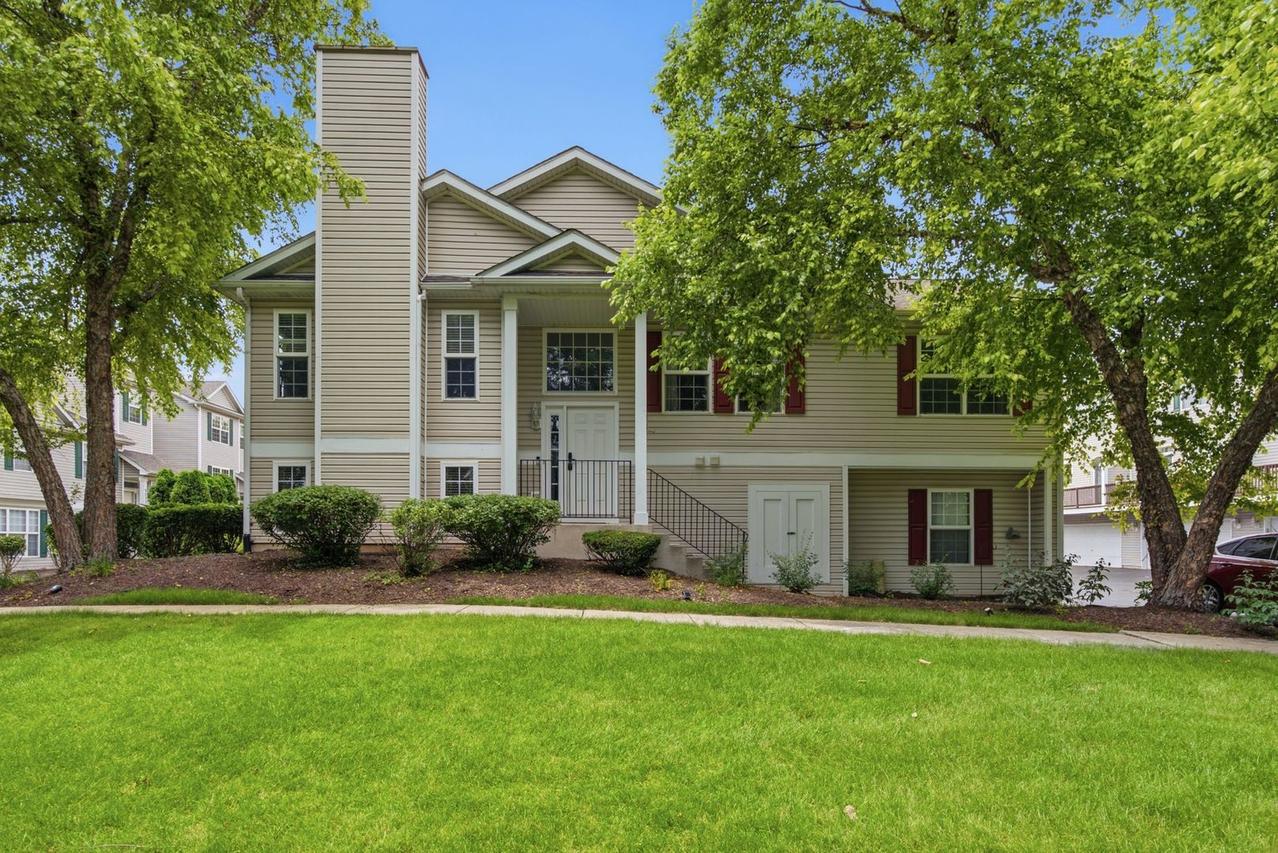 2248 Graystone Dr., Joliet, IL 60431