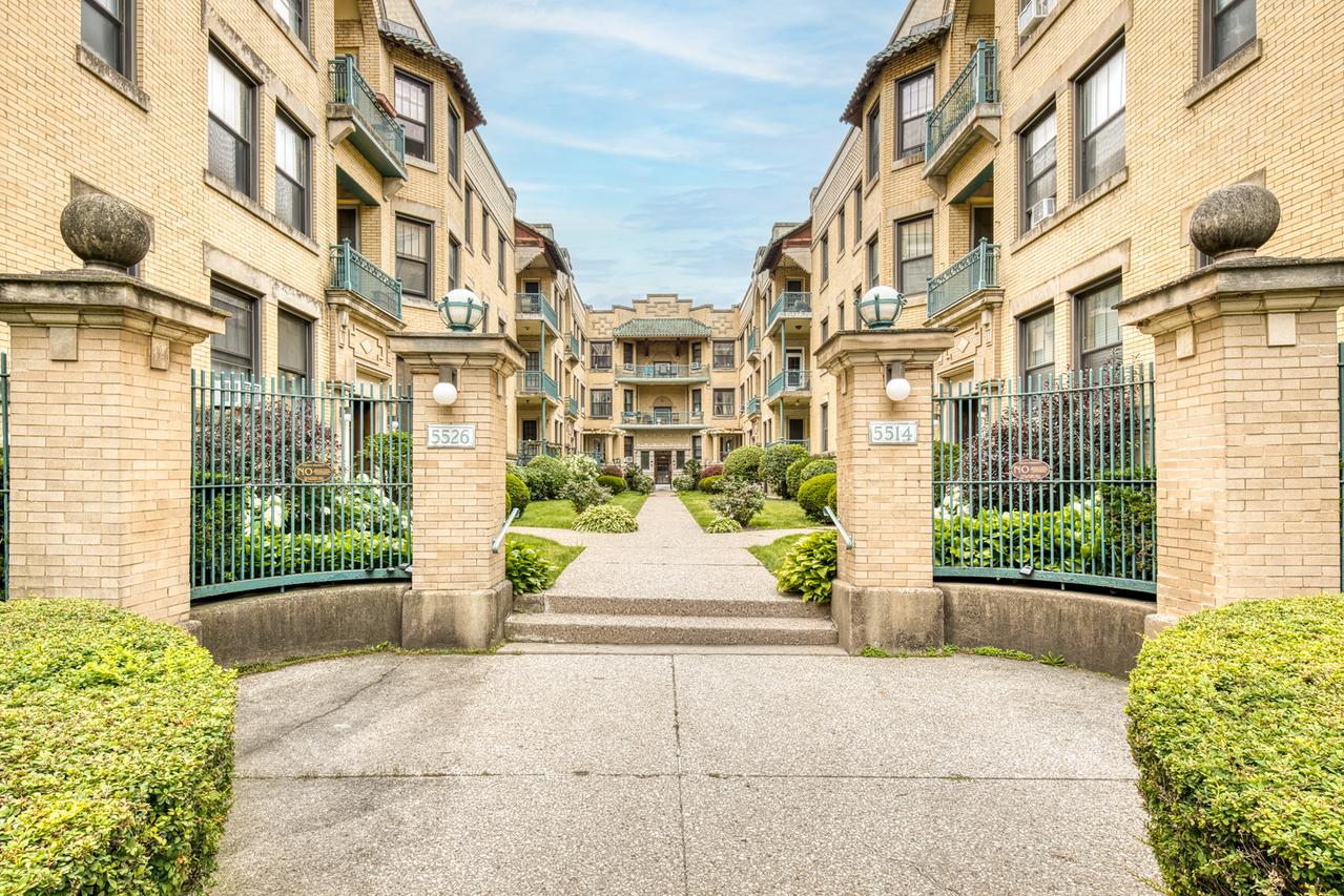 5522 S Cornell Ave. #2W, Chicago, IL 60637