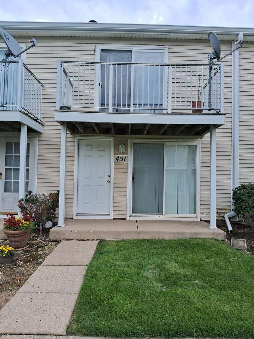 451 Meadowgreen Ln., Round Lake Beach, IL 60073