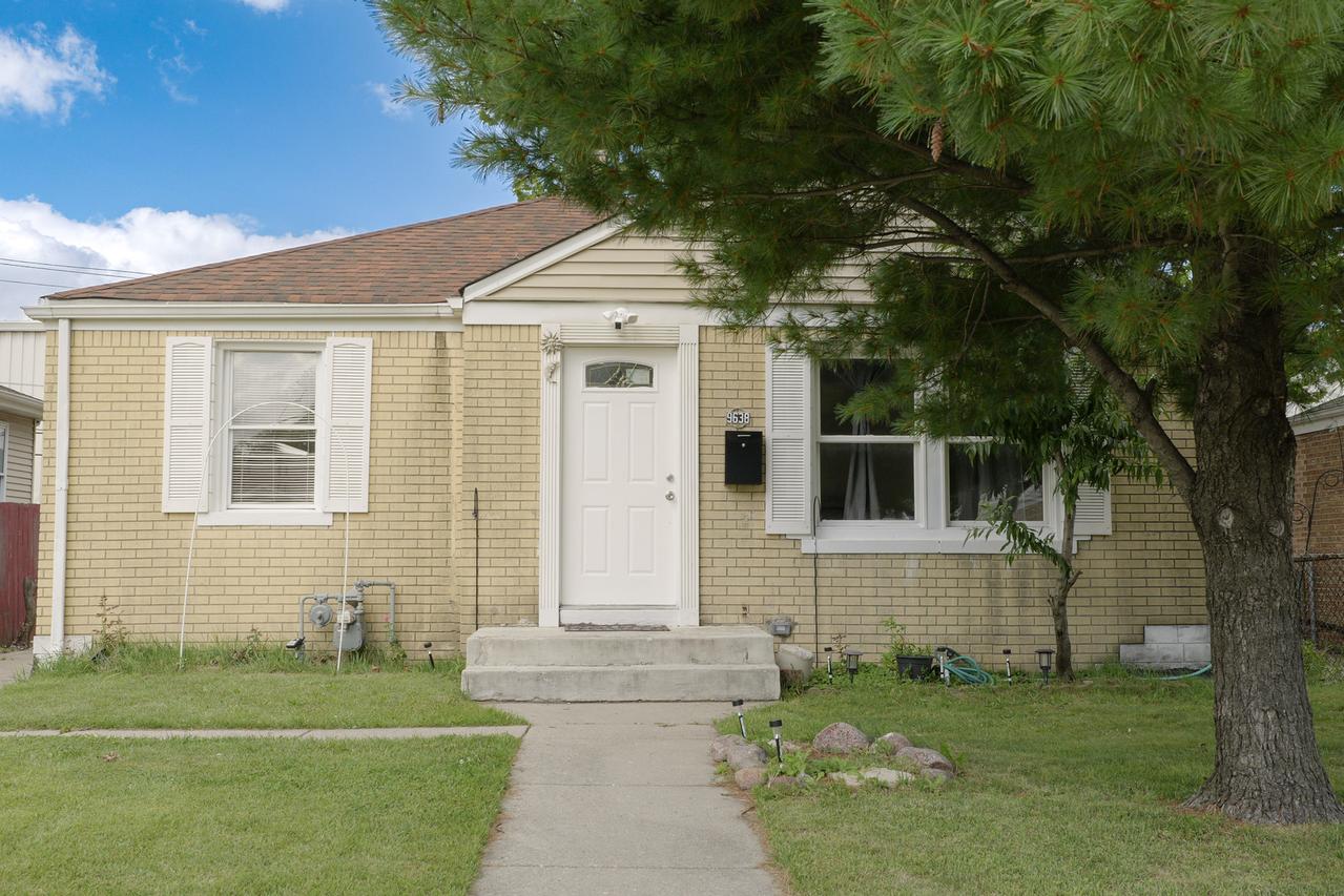 9638 Reeves Ct., Franklin Park, IL 60131