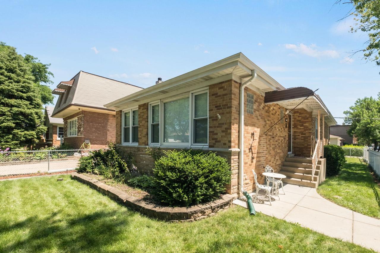 4301 N Mcvicker Ave., Chicago, IL 60634