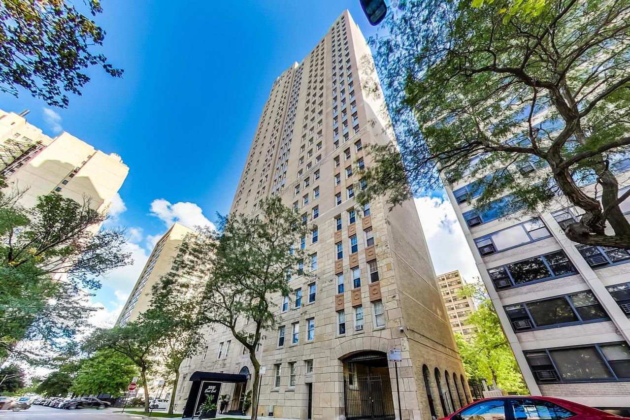 5000 S East End Ave. #24B, Chicago, IL 60615