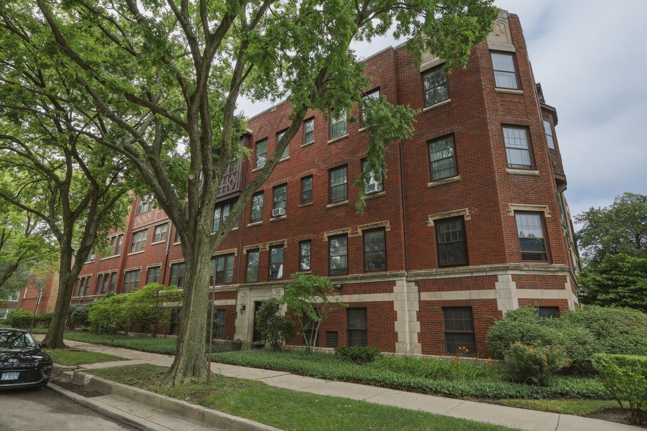 446 Elmwood Ave. #2, Evanston, IL 60202